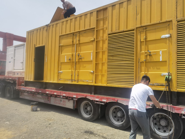 稷山除了负载情况和发动机维护，还有哪些因素会影响 200kw 柴油发电机的油耗？
